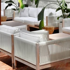 Deluxe king room with bancony